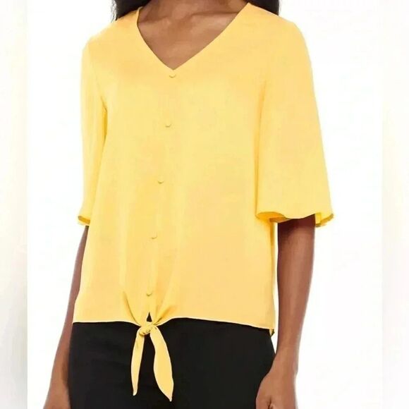 Women's Apt. 9® Button-Front Knot-Hem Top | Size Small | Yellow - Picture 1 of 5